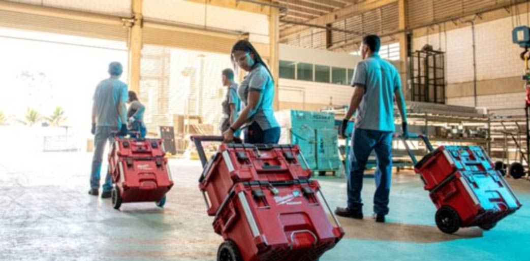 Transporte de caixa de ferramentas Engeteam